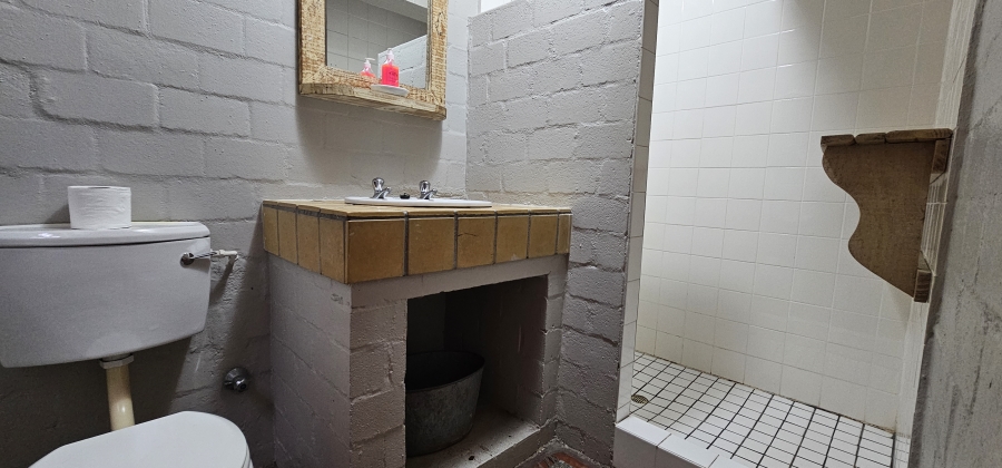 7 Bedroom Property for Sale in Middedorp Western Cape